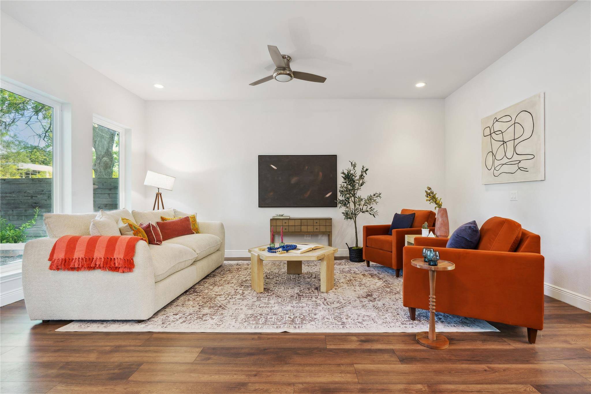 906 Linden ST #A, Austin, TX 78702