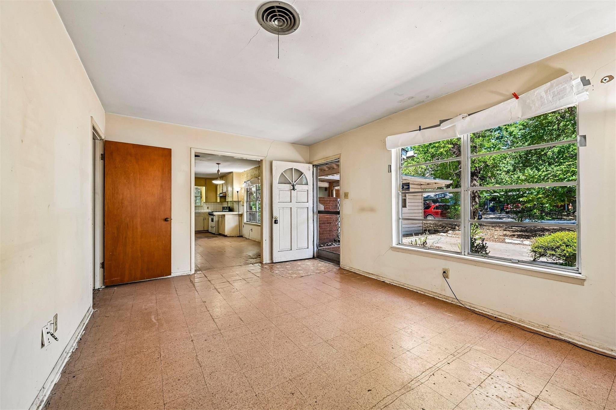 5107 Brookdale LN, Austin, TX 78723