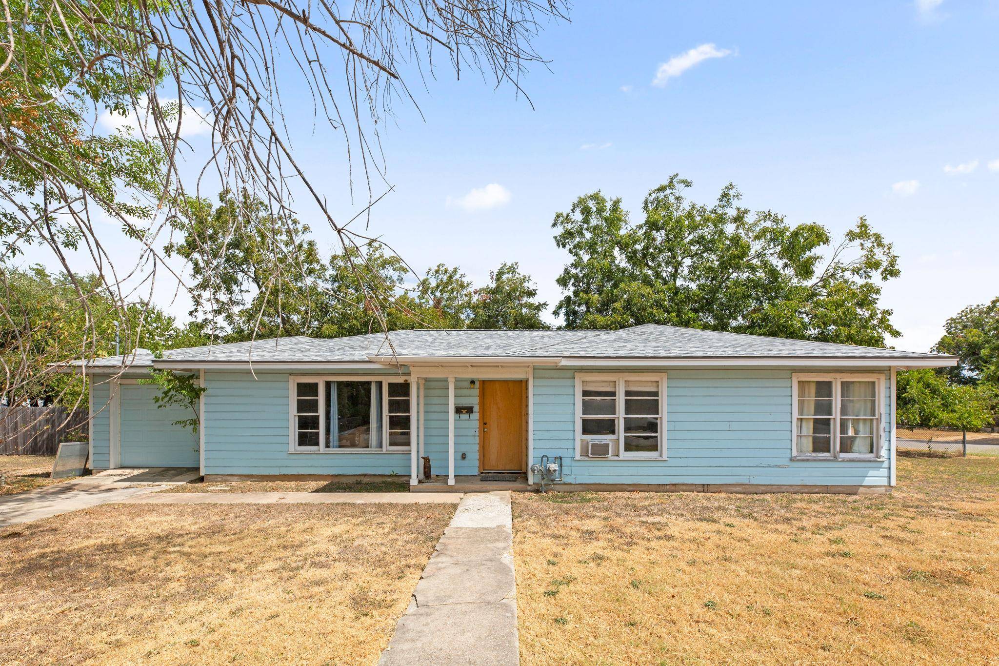 1907 Paige ST, Georgetown, TX 78626