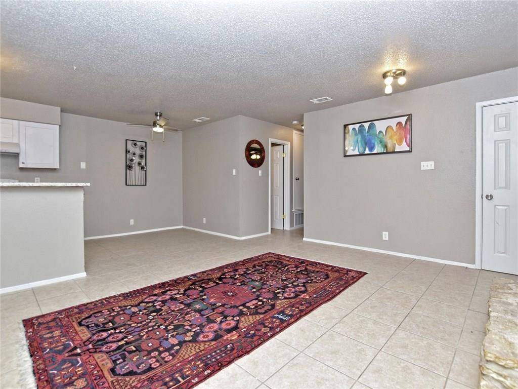 8905 Pineridge DR #B, Austin, TX 78729