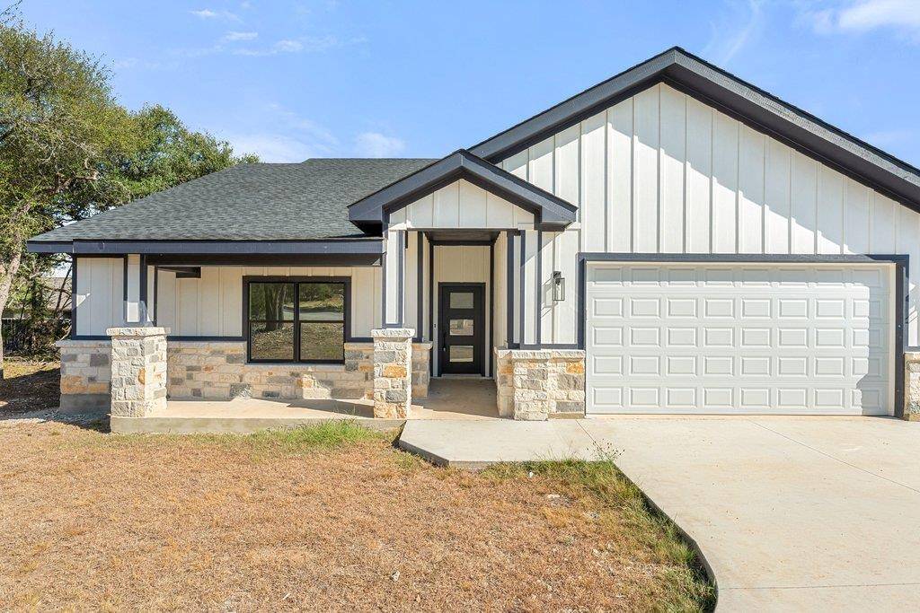 4 Dalewood DR, Wimberley, TX 78676