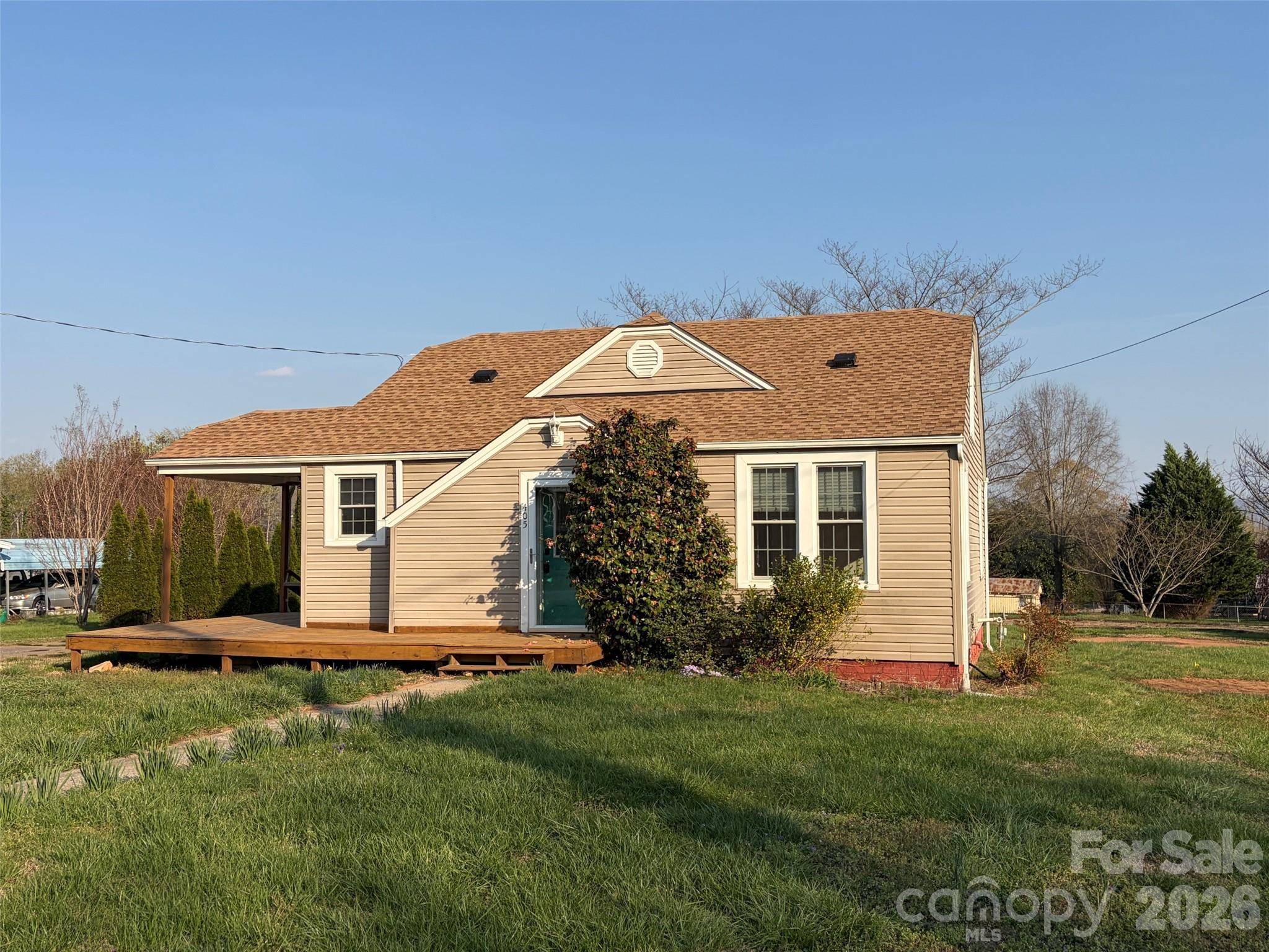 405 Jug Wilson ST, Morganton, NC 28655