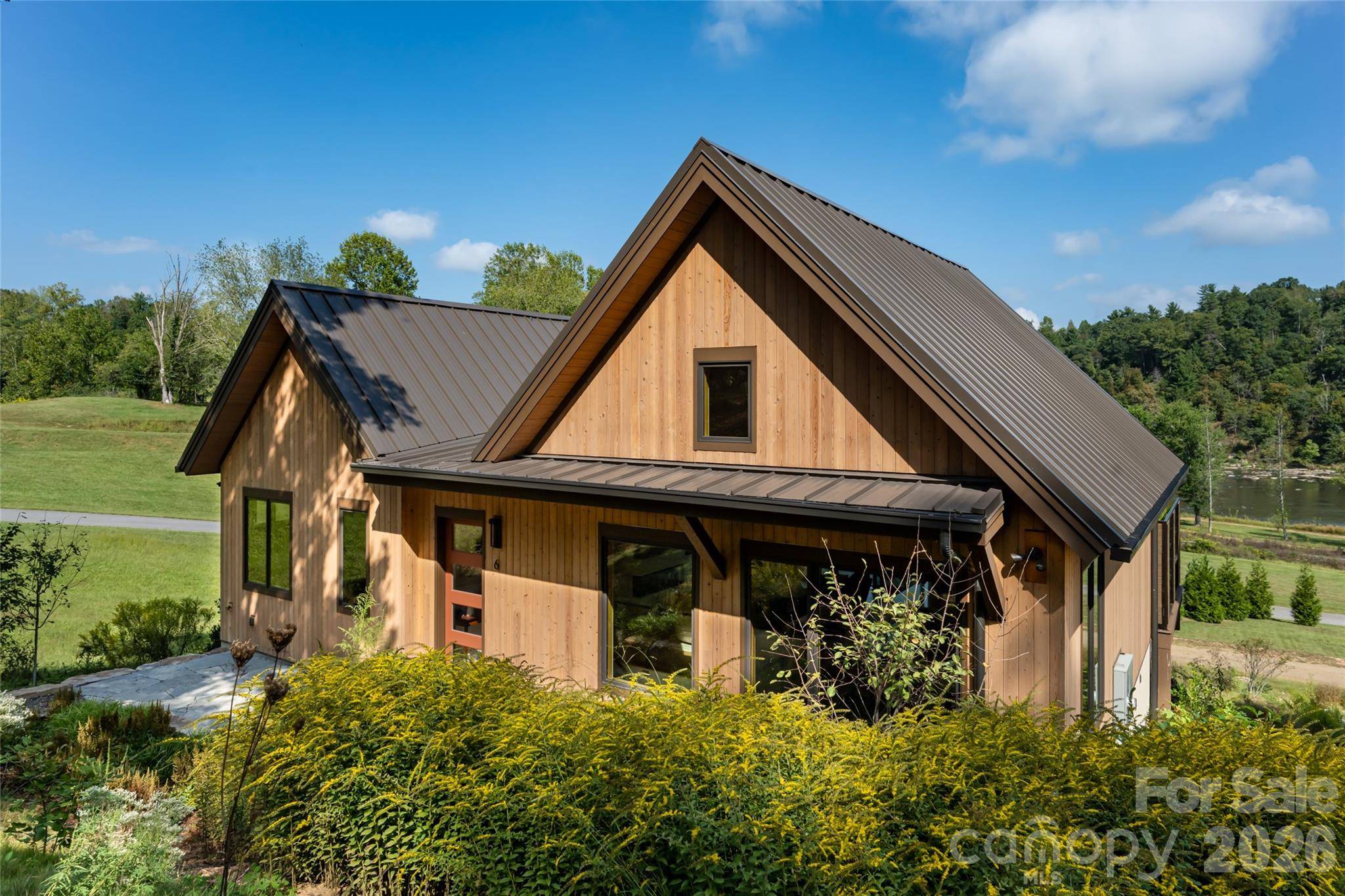 6 River RUN, Asheville, NC 28804