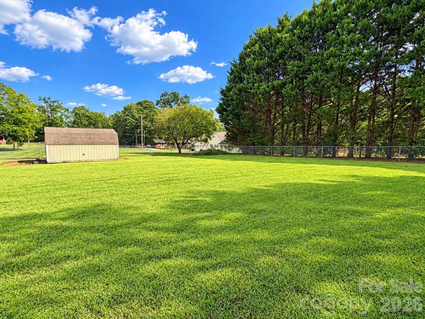 1677 Allen LN, Conover, NC 28613