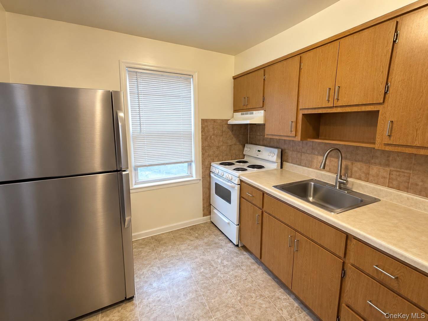21-23 29th AVE, Astoria, NY 11102