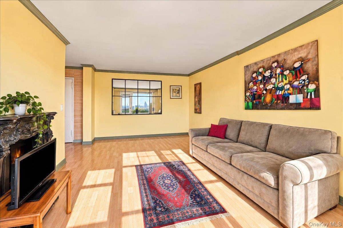 5900 Arlington AVE #15E, Bronx, NY 10471