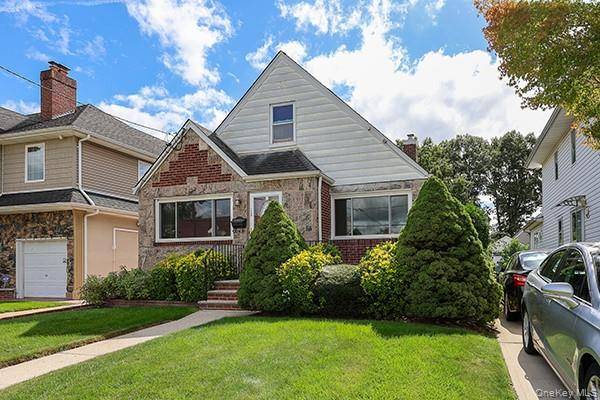 1408 Lowell AVE, New Hyde Park, NY 11040