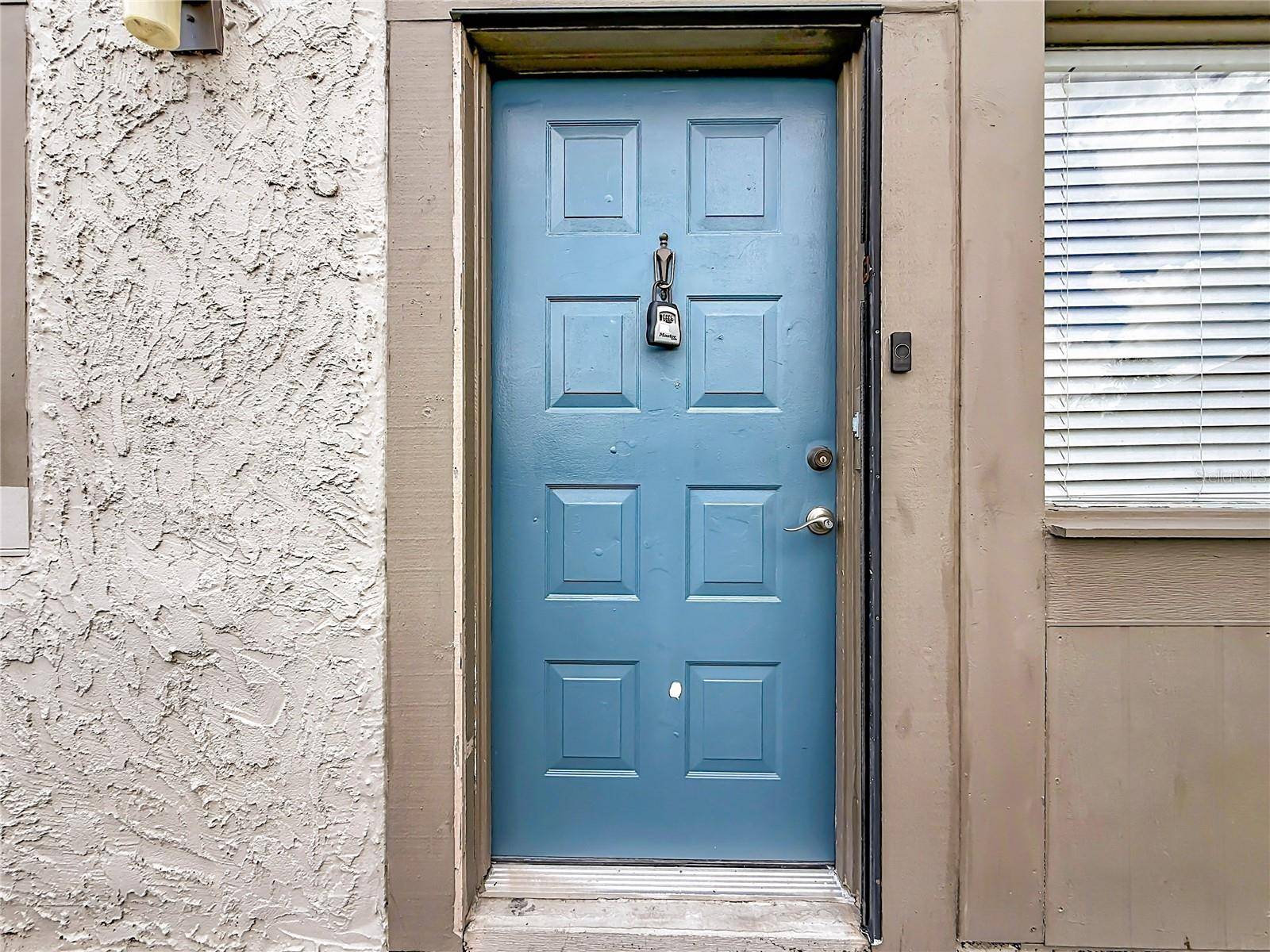 6305 NEWTOWN CIR #5B4, Tampa, FL 33615