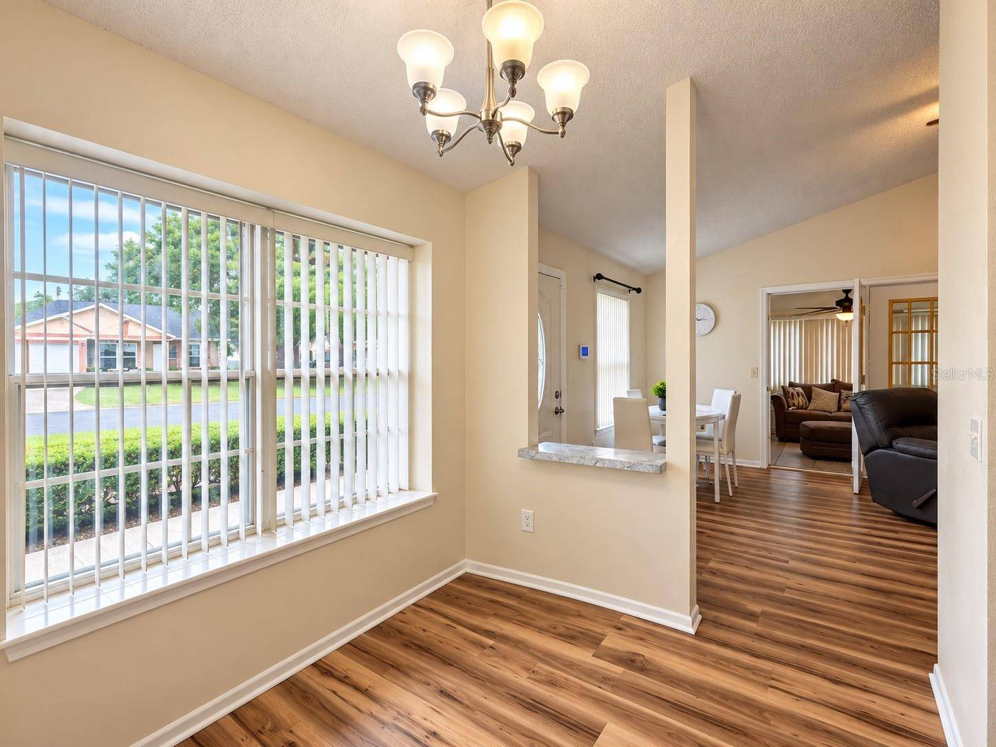 25 SPRING LOOP CIR, Ocala, FL 34472