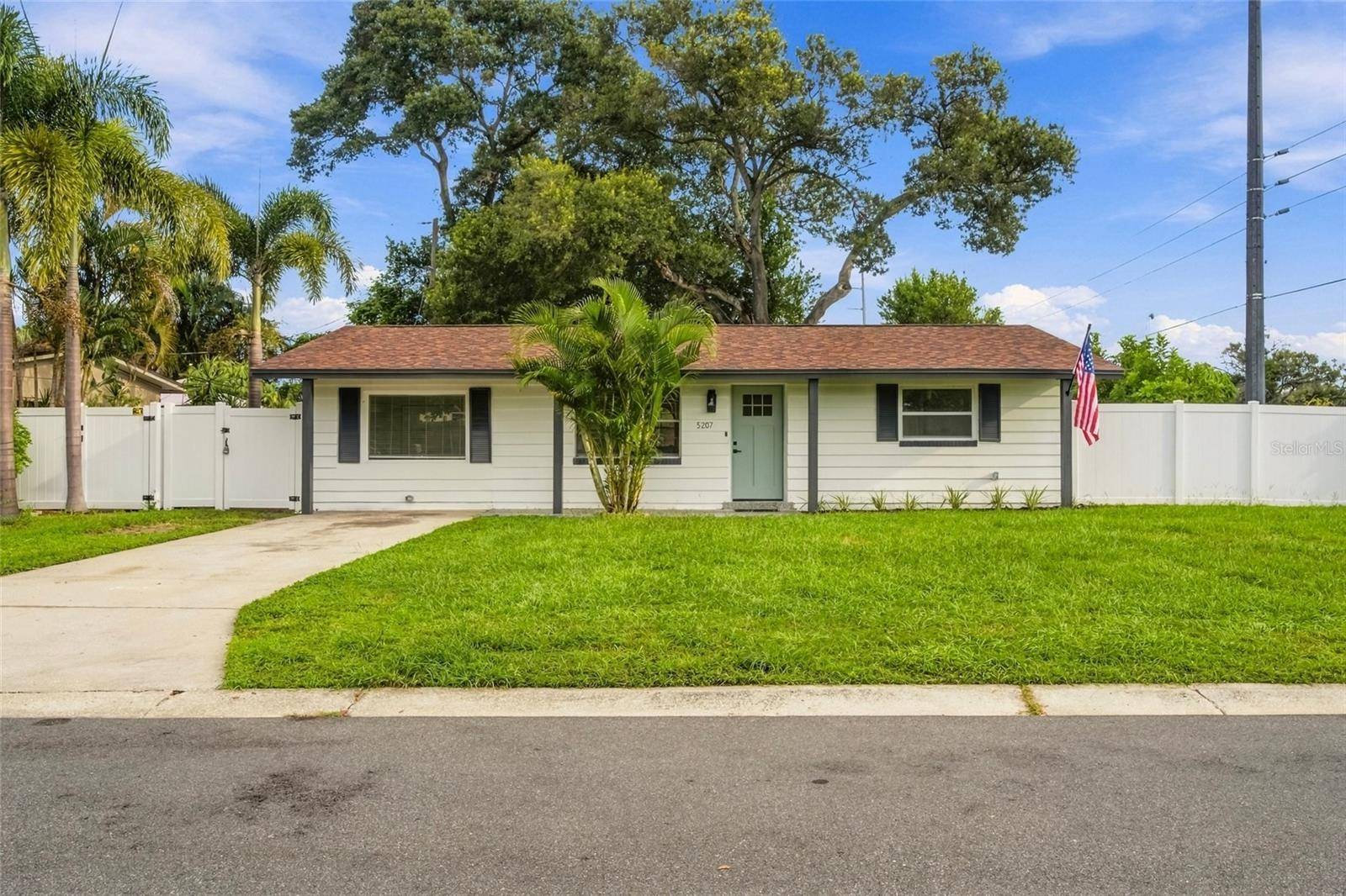 5207 56TH AVE N, St Petersburg, FL 33709