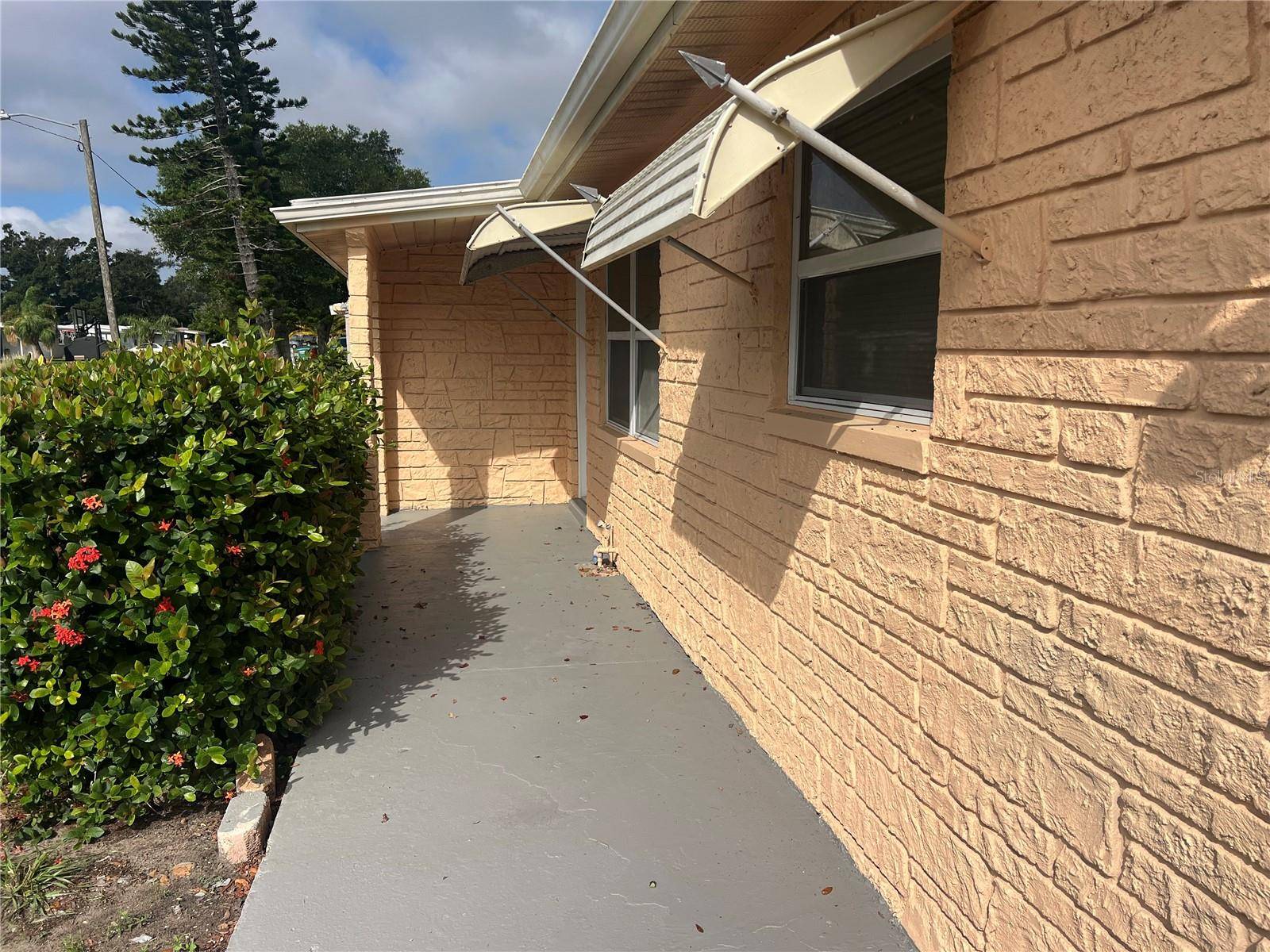 10435 114TH TER N, Largo, FL 33773