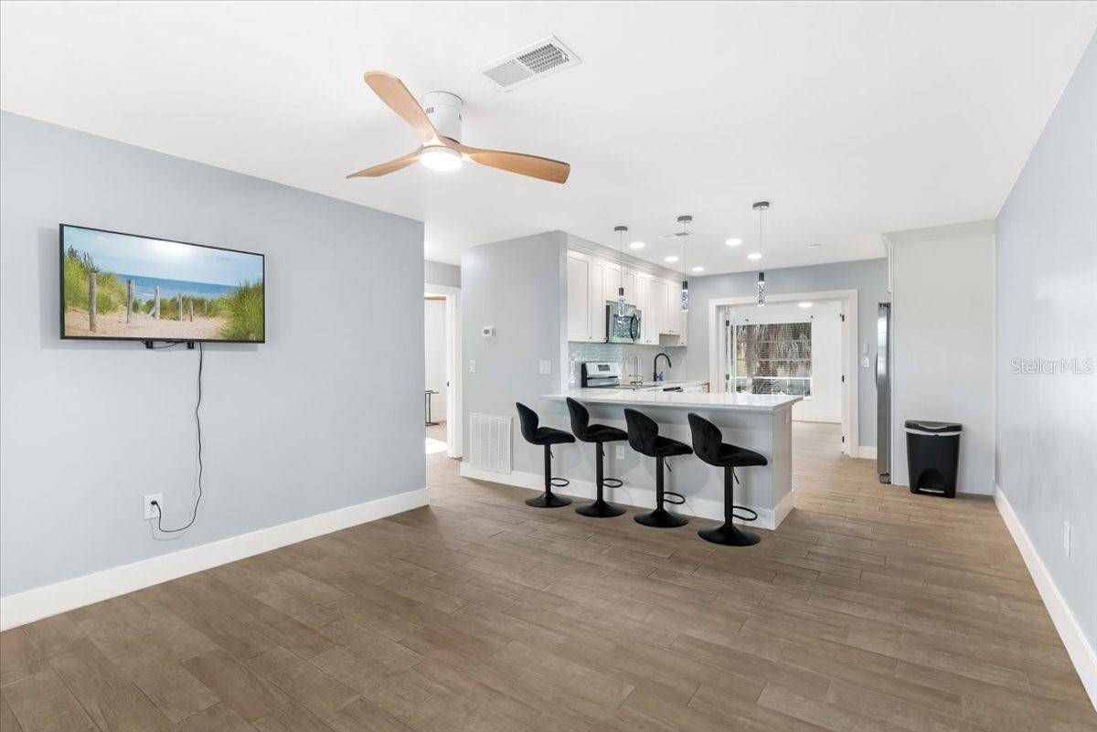 300 & 302 BRIARWOOD RD, Venice, FL 34293