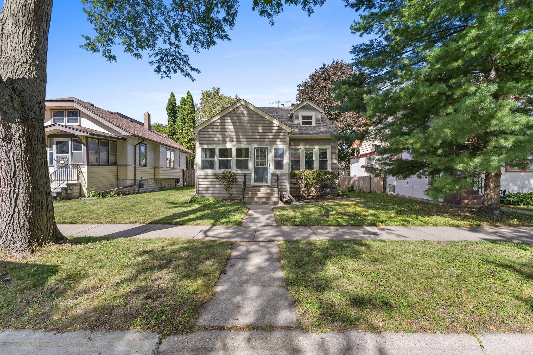 1411 Palace AVE, Saint Paul, MN 55105