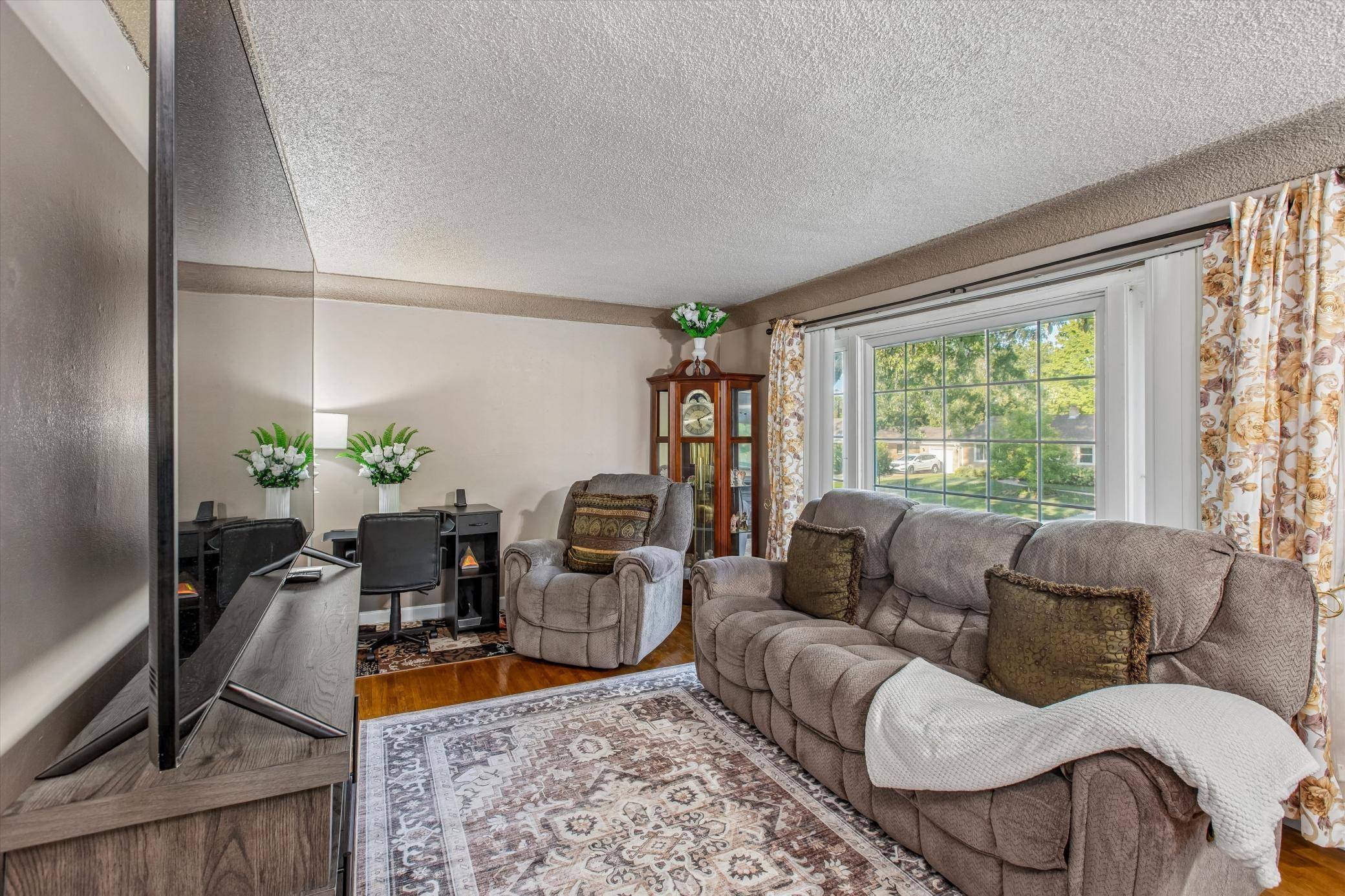 6950 1st AVE S, Richfield, MN 55423
