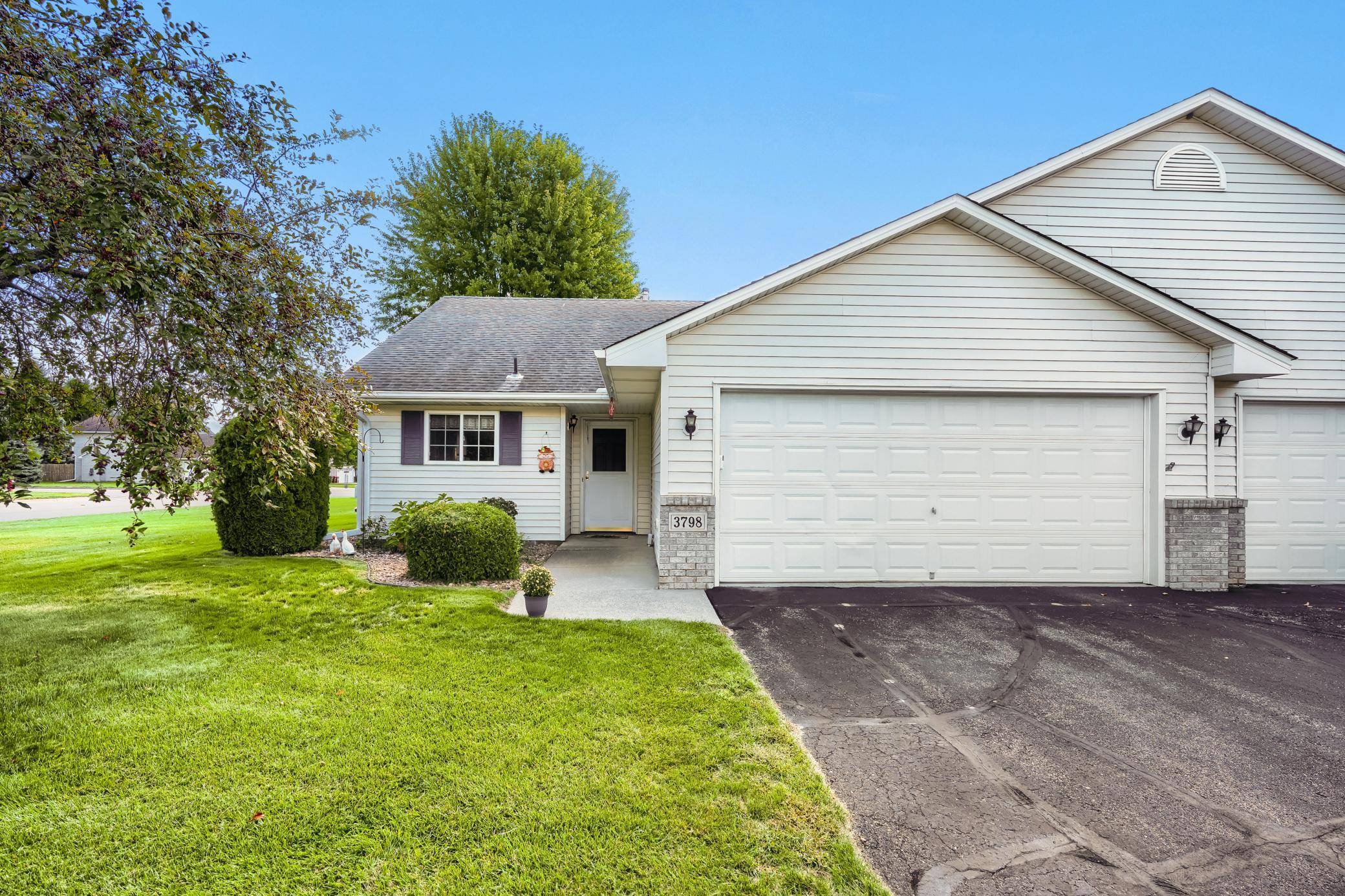 3798 Shannon DR, Hastings, MN 55033