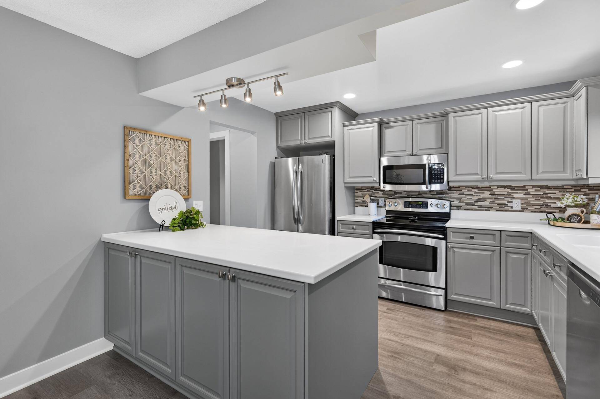 10251 Berkshire RD, Bloomington, MN 55437