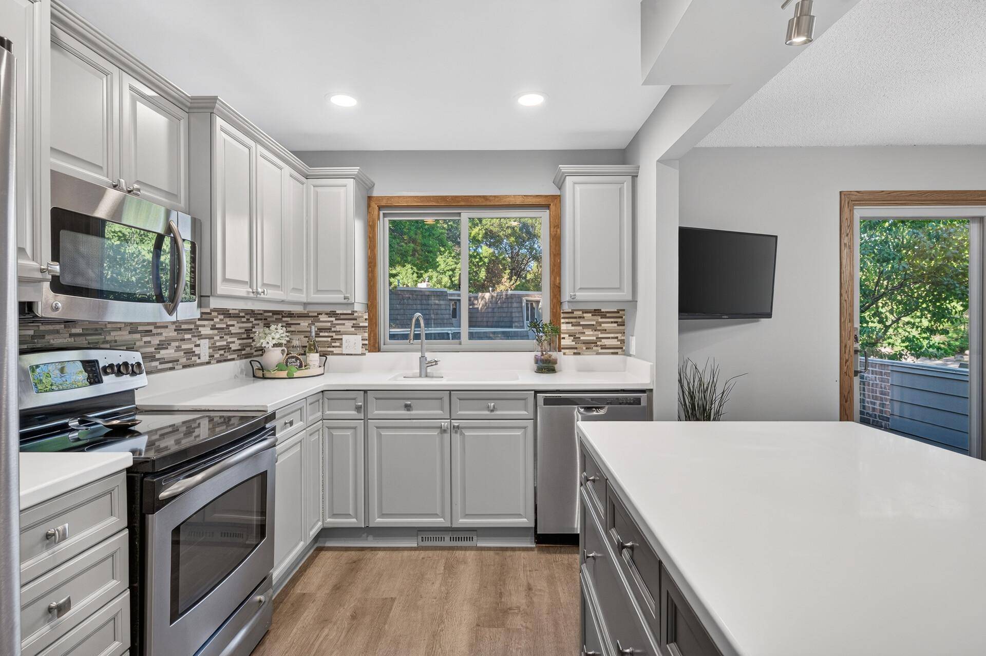 10251 Berkshire RD, Bloomington, MN 55437