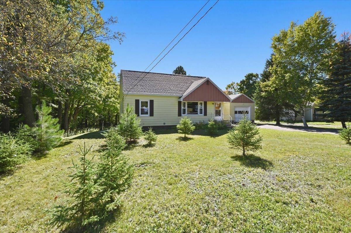 1614 Linzie RD, Duluth, MN 55811