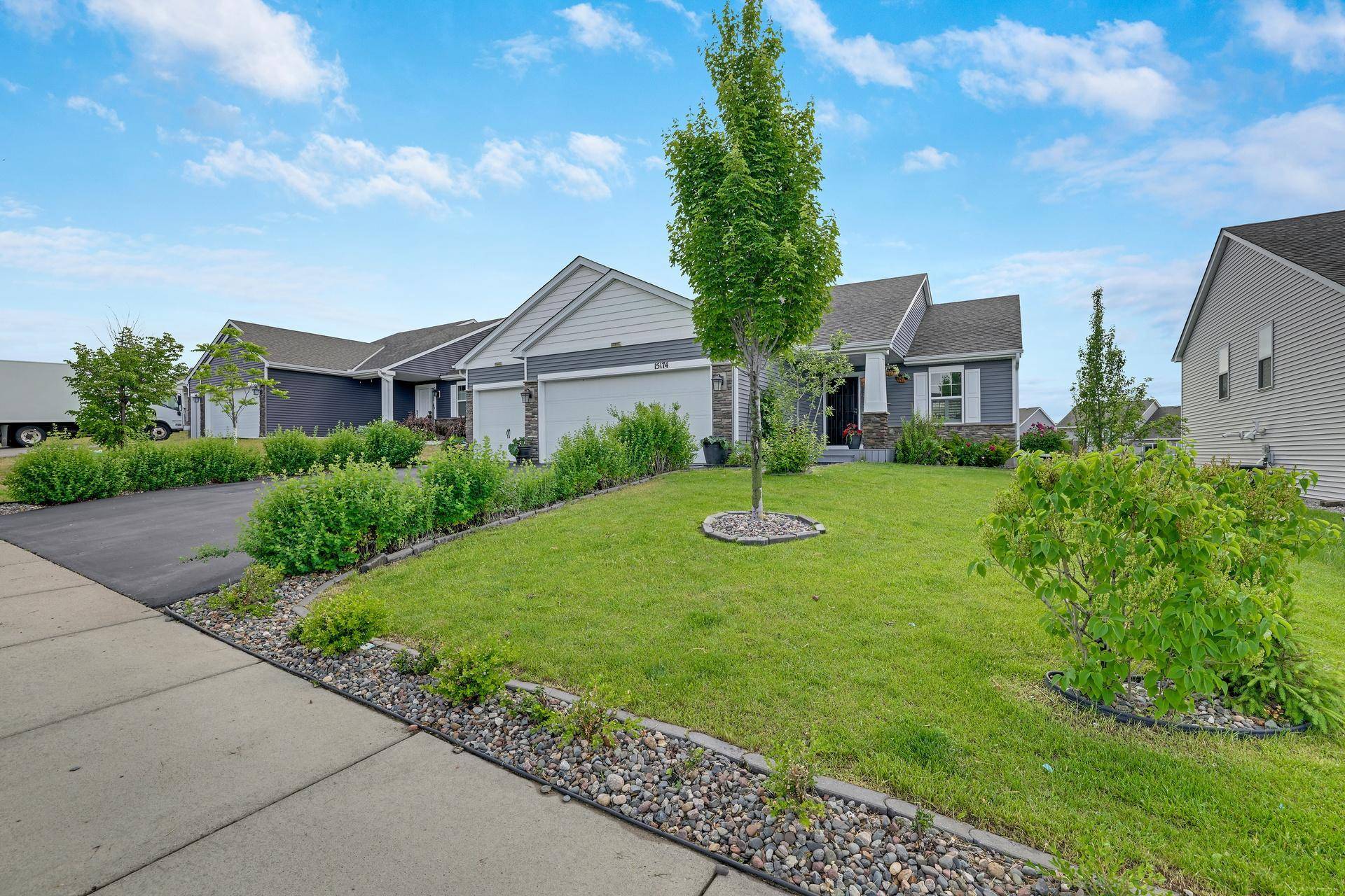 15174 Emory CIR, Apple Valley, MN 55124