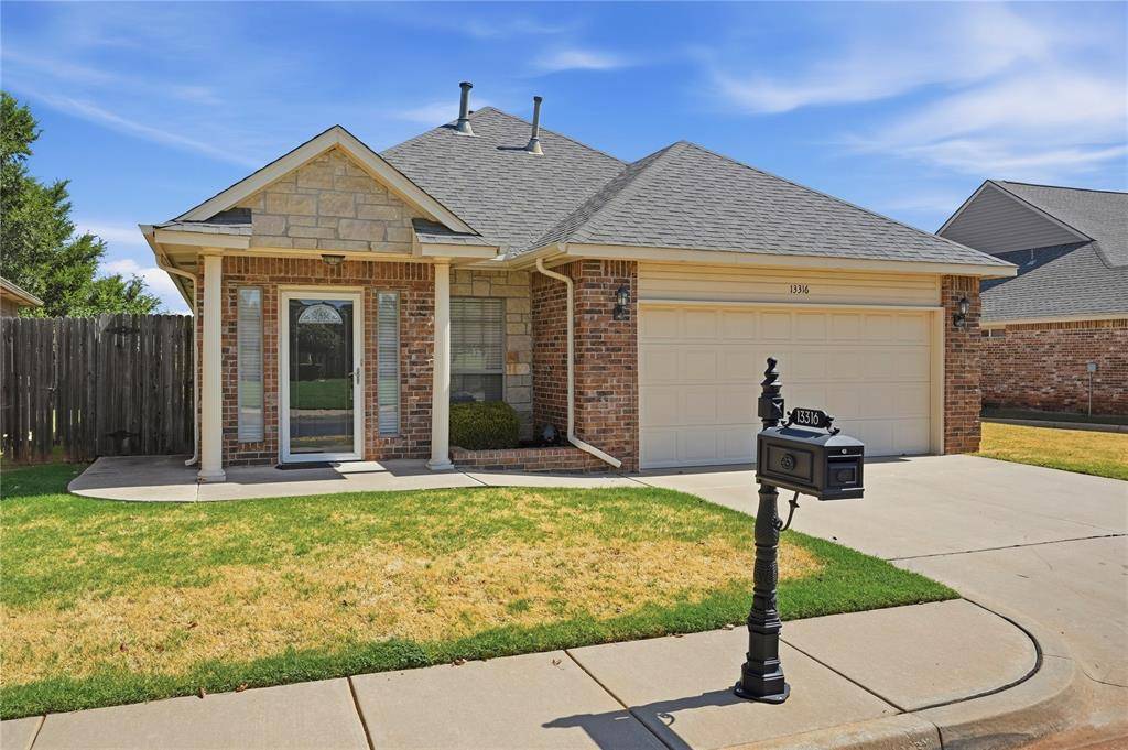 13316 Prairie View LN, Oklahoma City, OK 73142