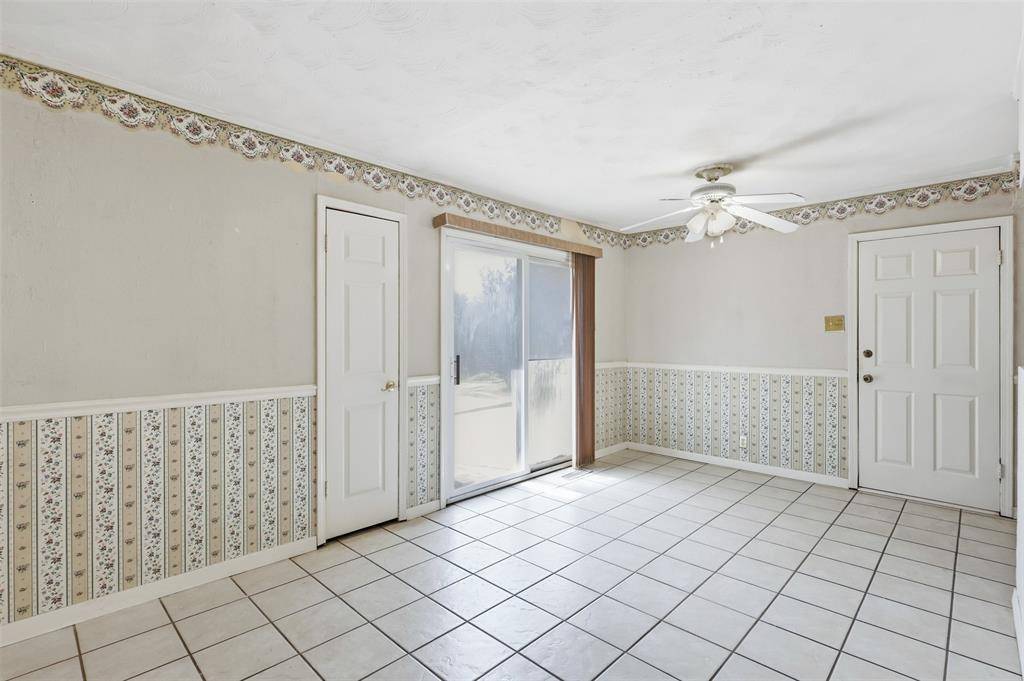 1702 Bristol Court S, Irving, TX 75062