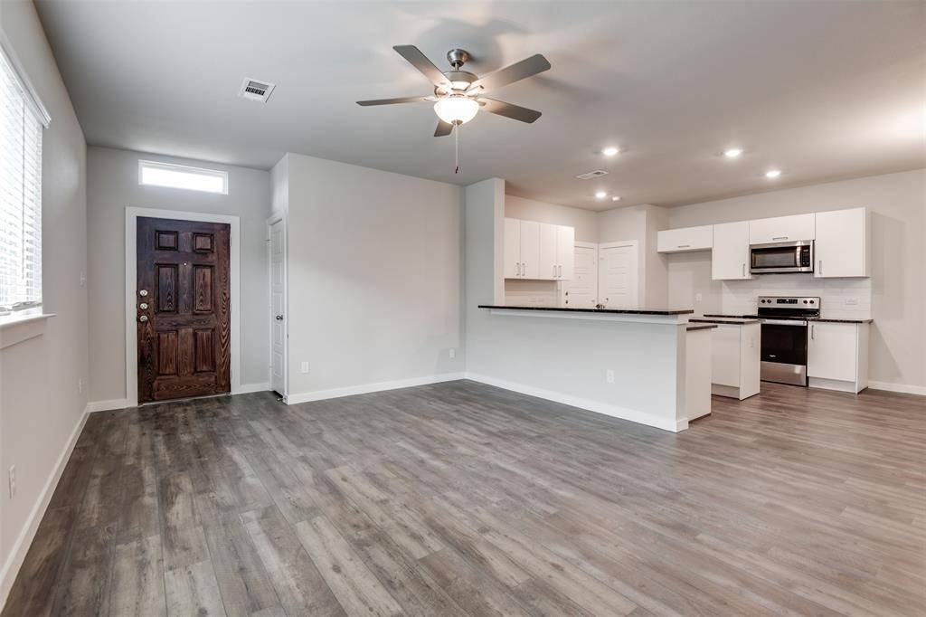 705 Blackland Drive, Venus, TX 76084