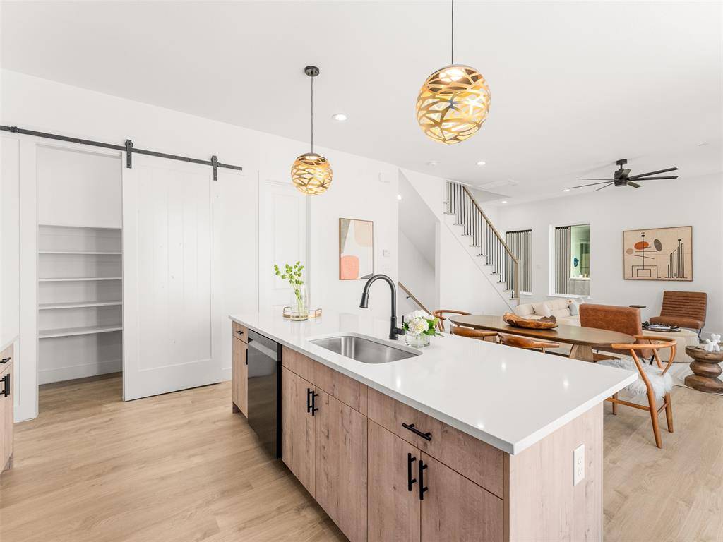2015 N Prairie Avenue #205, Dallas, TX 75204