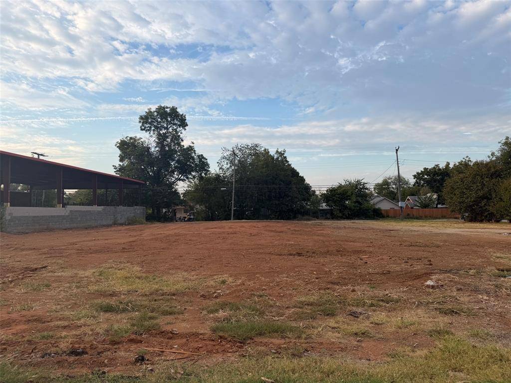 1030 4th Street, Graham, TX 76450