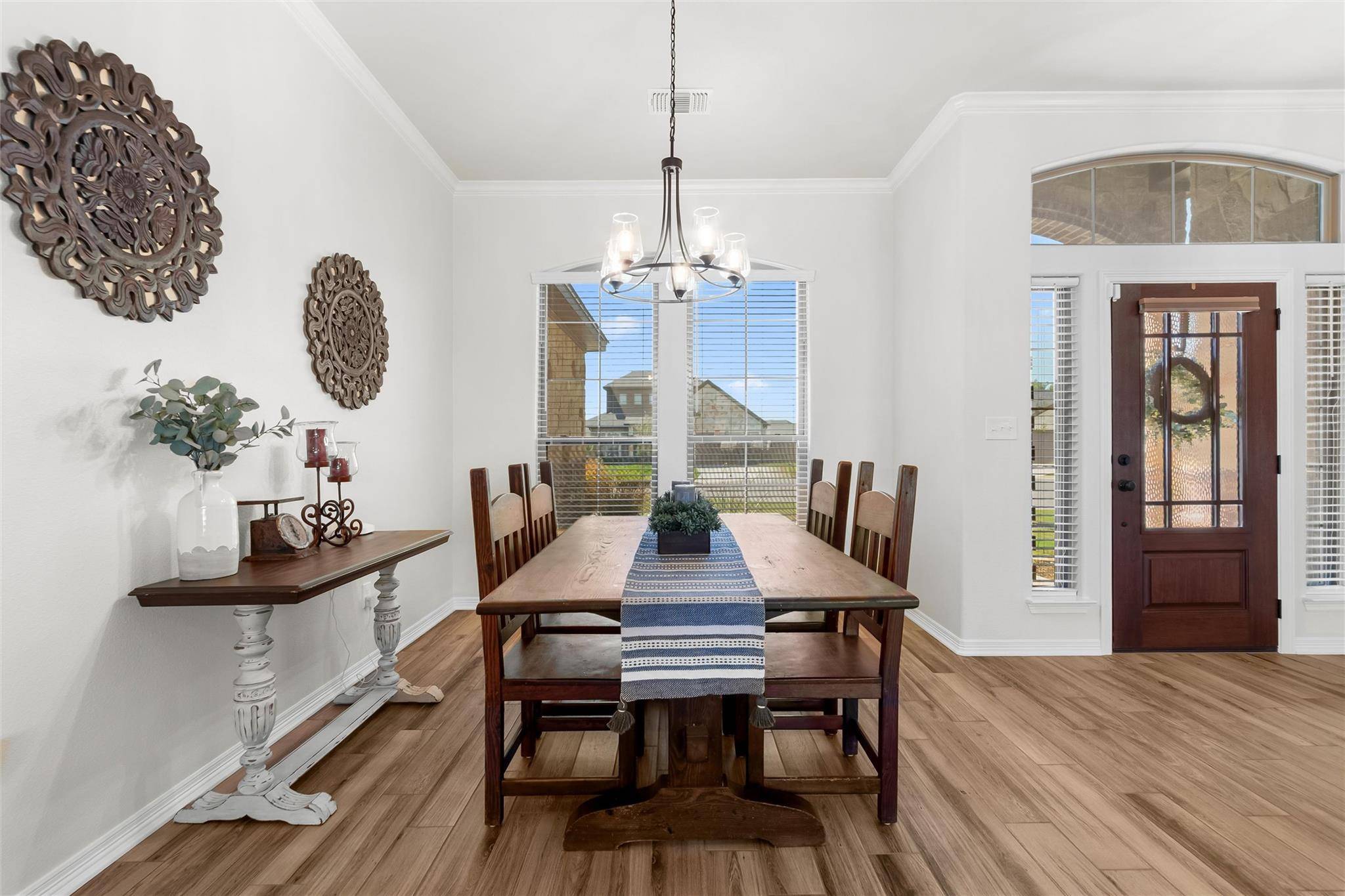 812 Eagle Crest CV, Salado, TX 76571