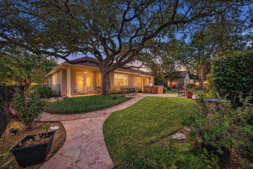 101 Dewberry DR, Georgetown, TX 78633