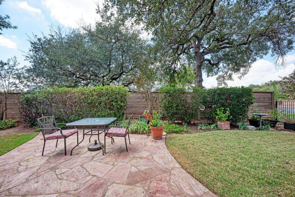 101 Dewberry DR, Georgetown, TX 78633