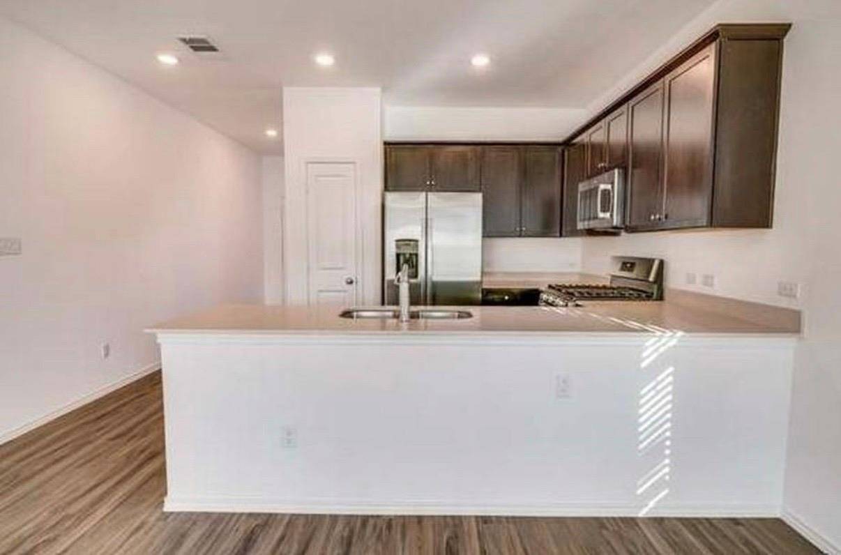 216 George Neggan LN, Bastrop, TX 78602