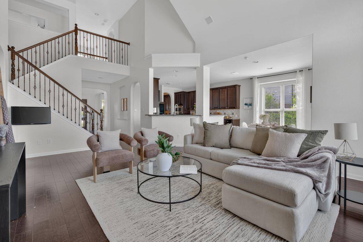 700 Ledge Stone DR, Austin, TX 78737
