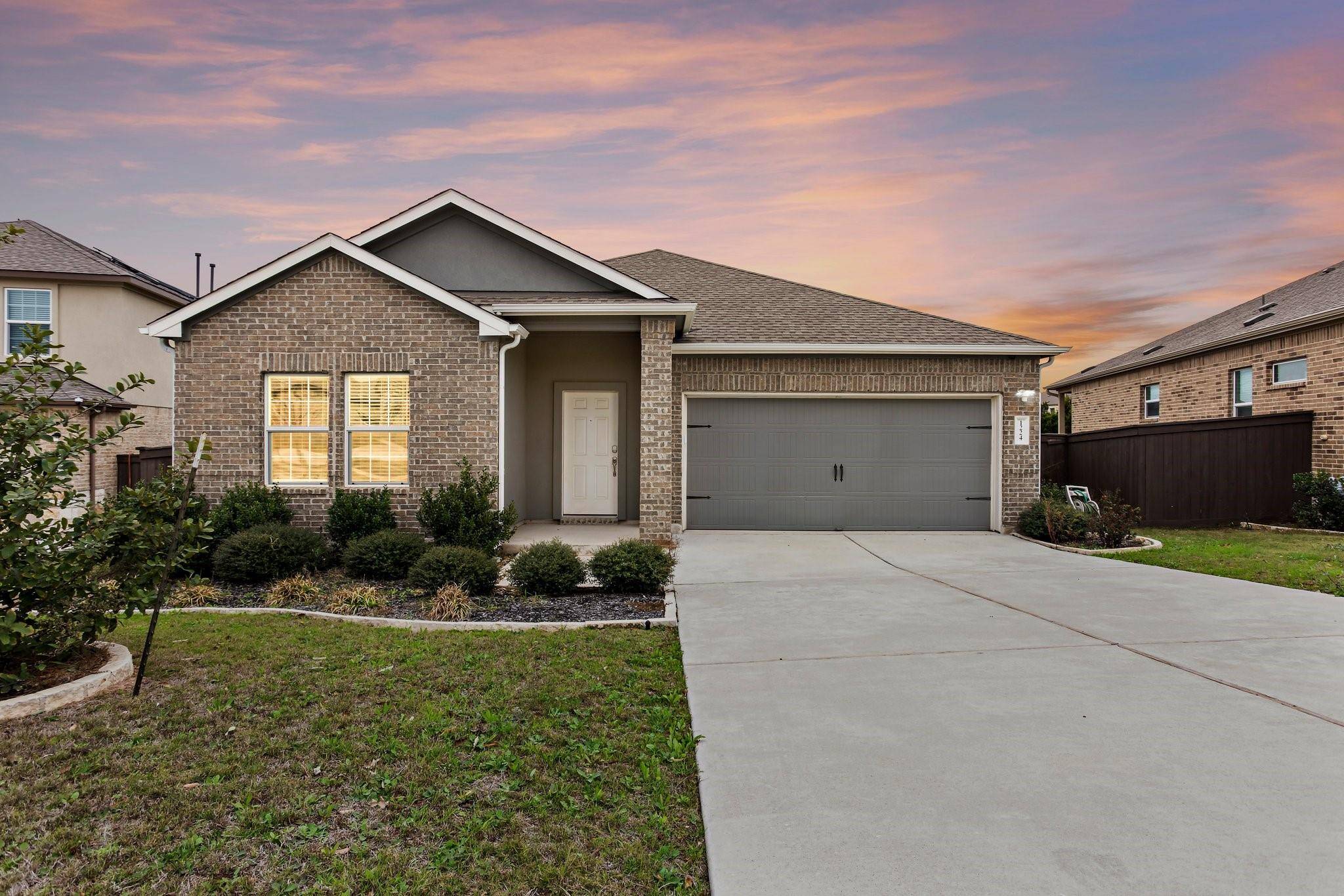 1224 Blackhaw LN, Leander, TX 78641