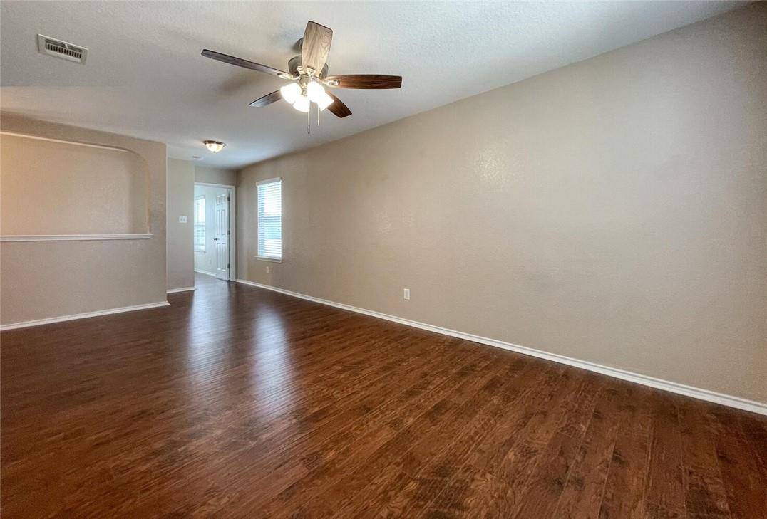 2237 Stoneleigh DR, New Braunfels, TX 78130