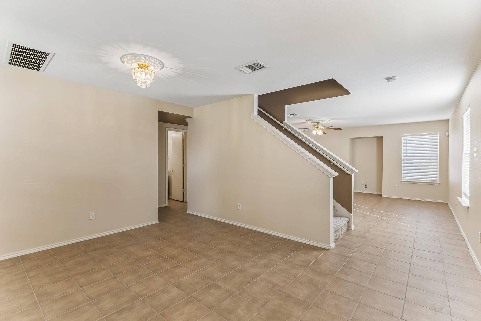 111 Burnet Forest CV, Elgin, TX 78621