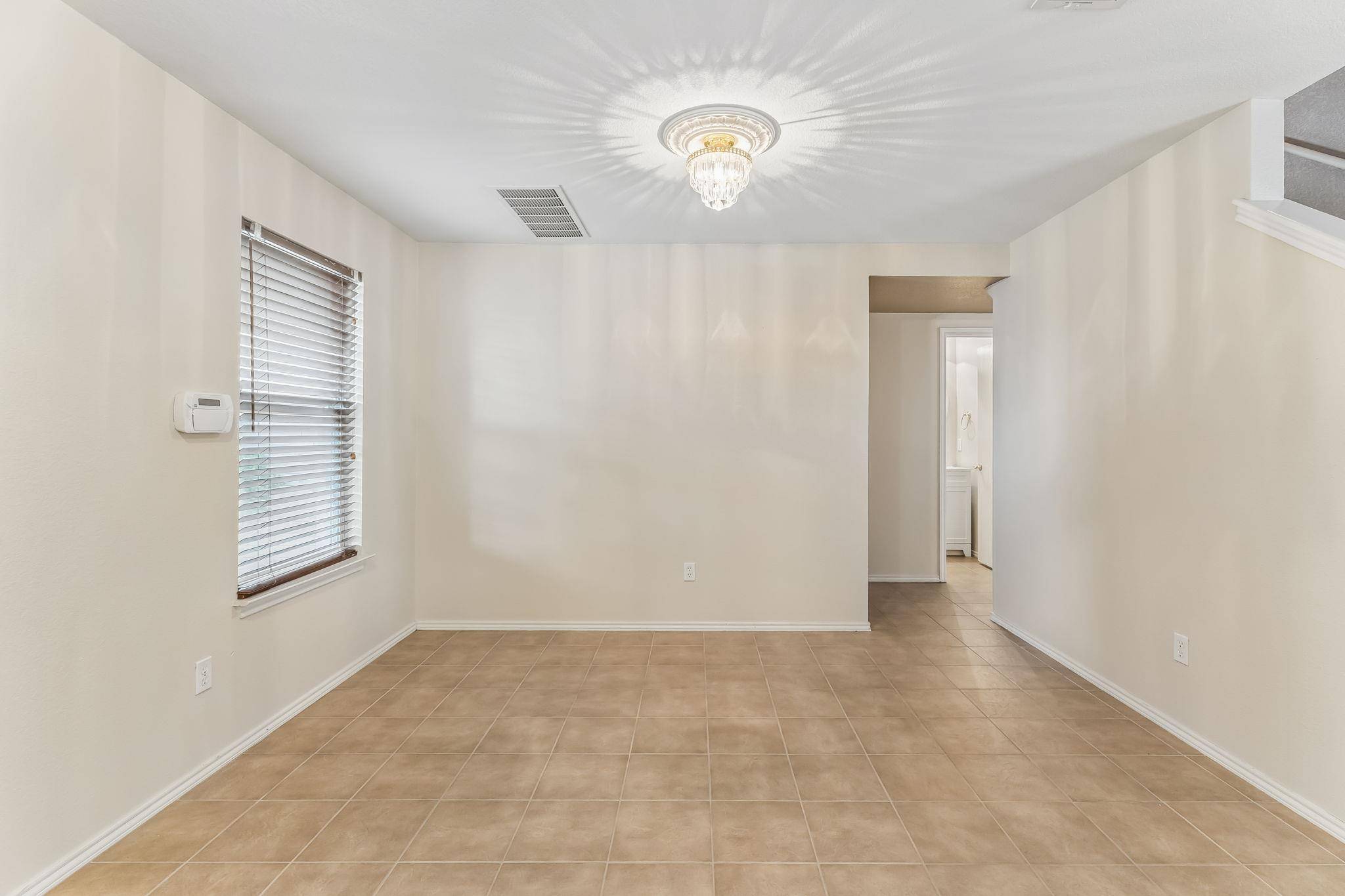 111 Burnet Forest CV, Elgin, TX 78621