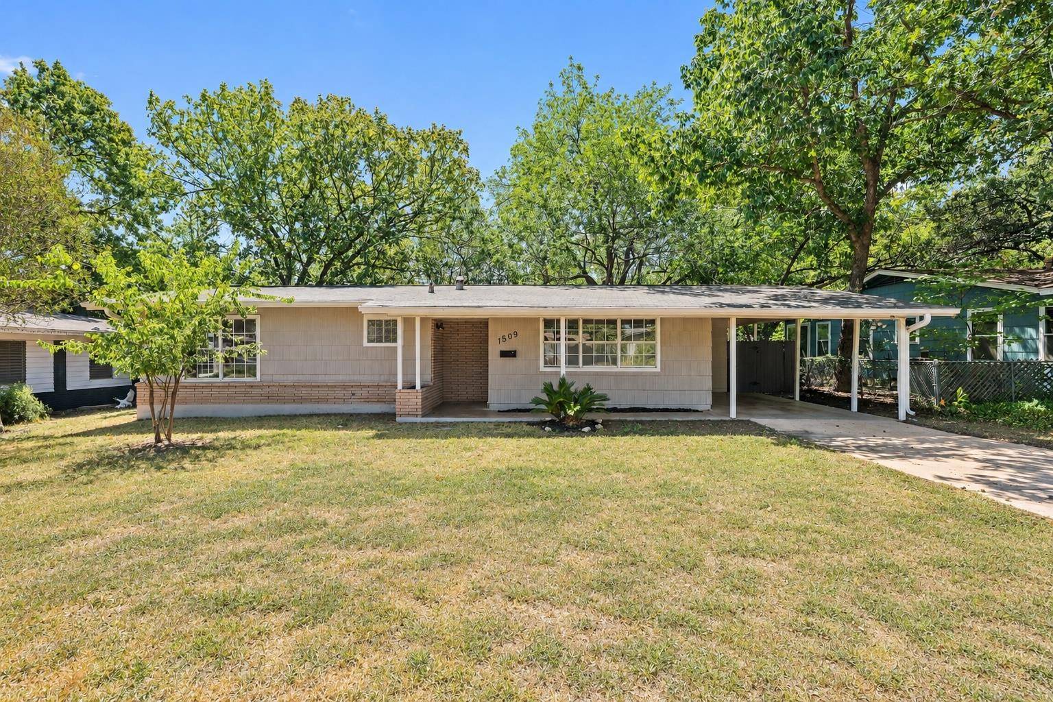 1509 Ridgemont DR, Austin, TX 78723