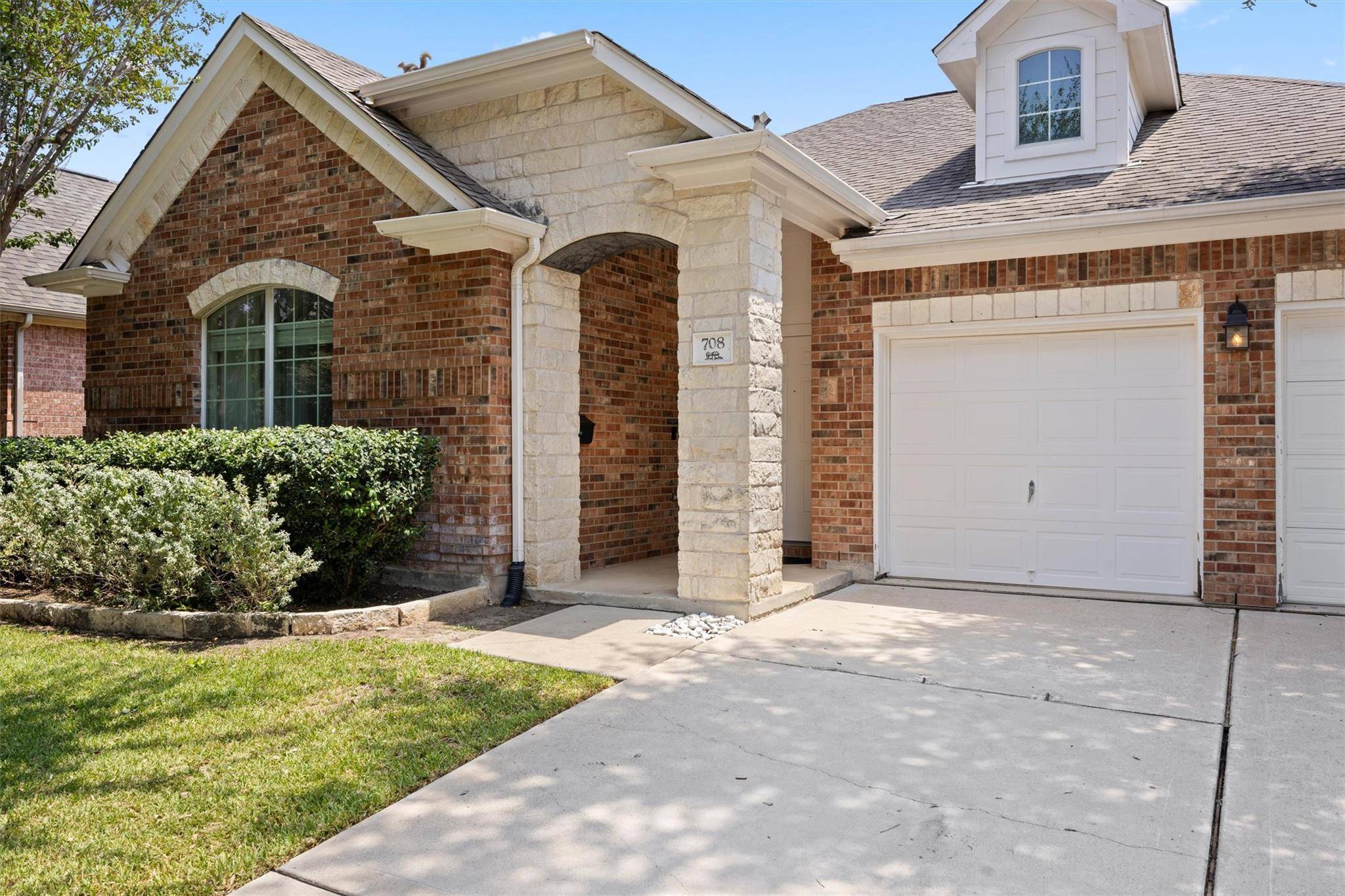 708 Bent Wood PL, Round Rock, TX 78665