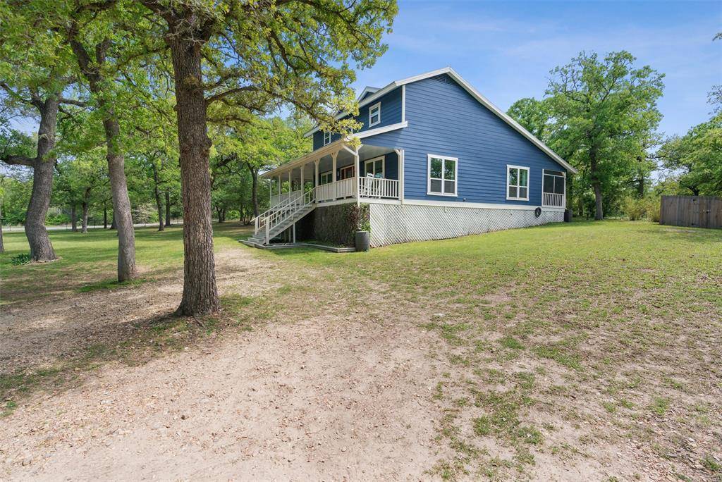 218 Leisure LN, Cedar Creek, TX 78612