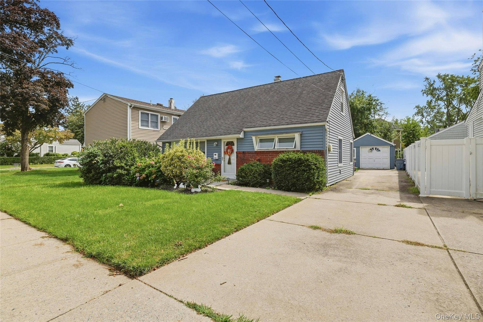 22 Fulton AVE, New Hyde Park, NY 11040
