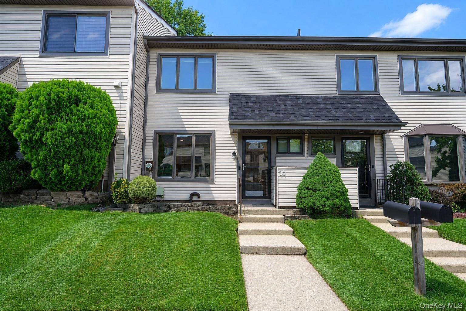 30 Hemlock CT, Staten Island, NY 10309