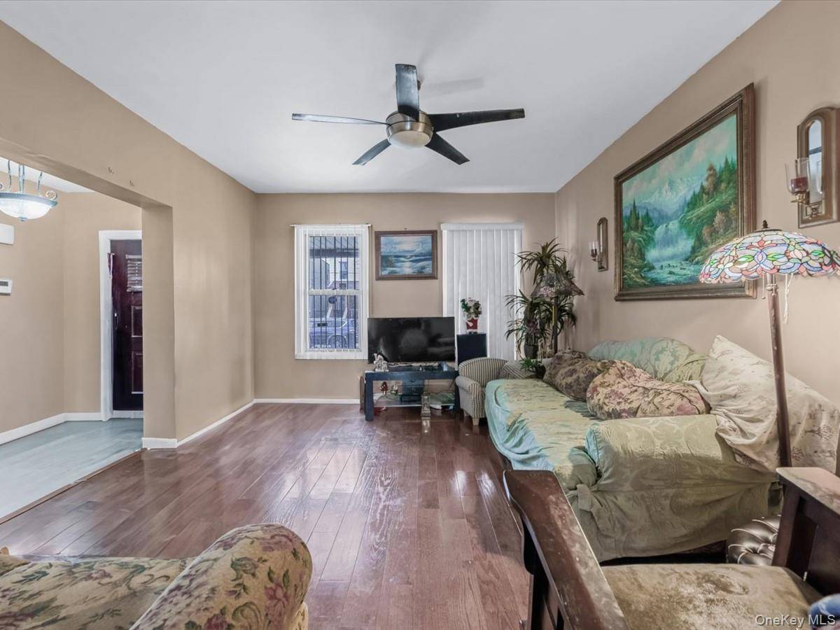 97-36 110 ST, Richmond Hill, NY 11419