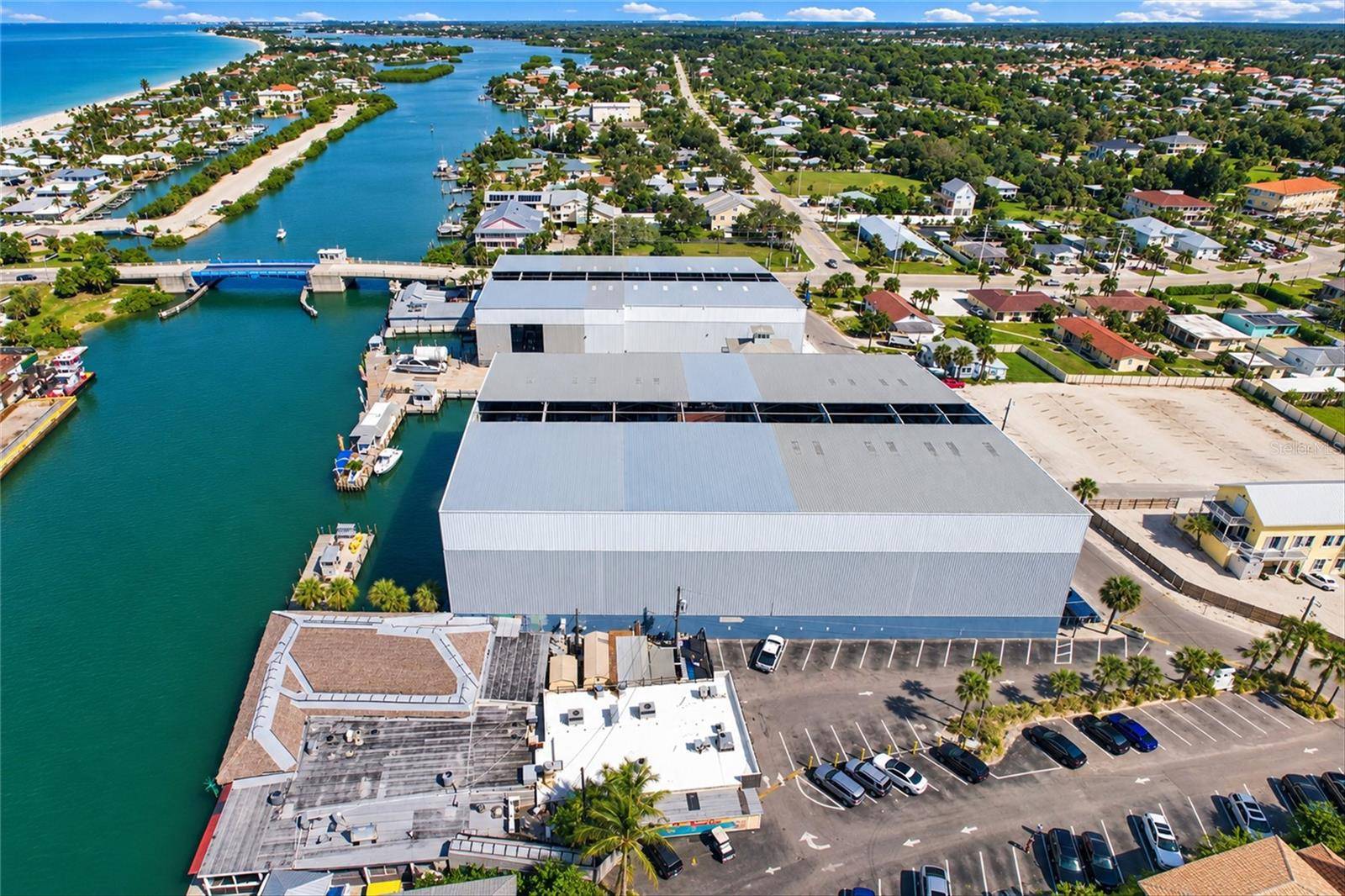100 CIRCUIT RD #N60, Nokomis, FL 34275