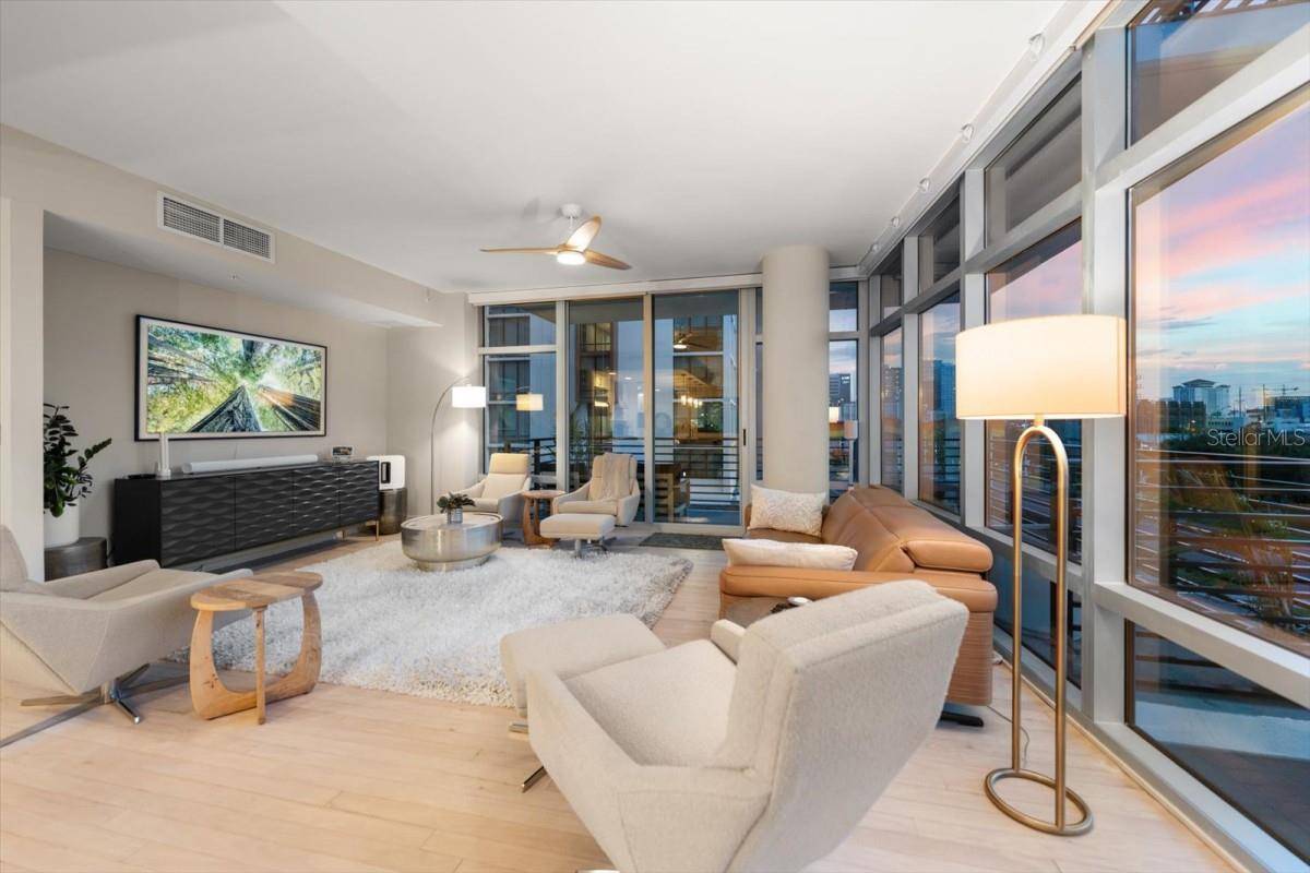 1120 E KENNEDY BLVD #319, Tampa, FL 33602