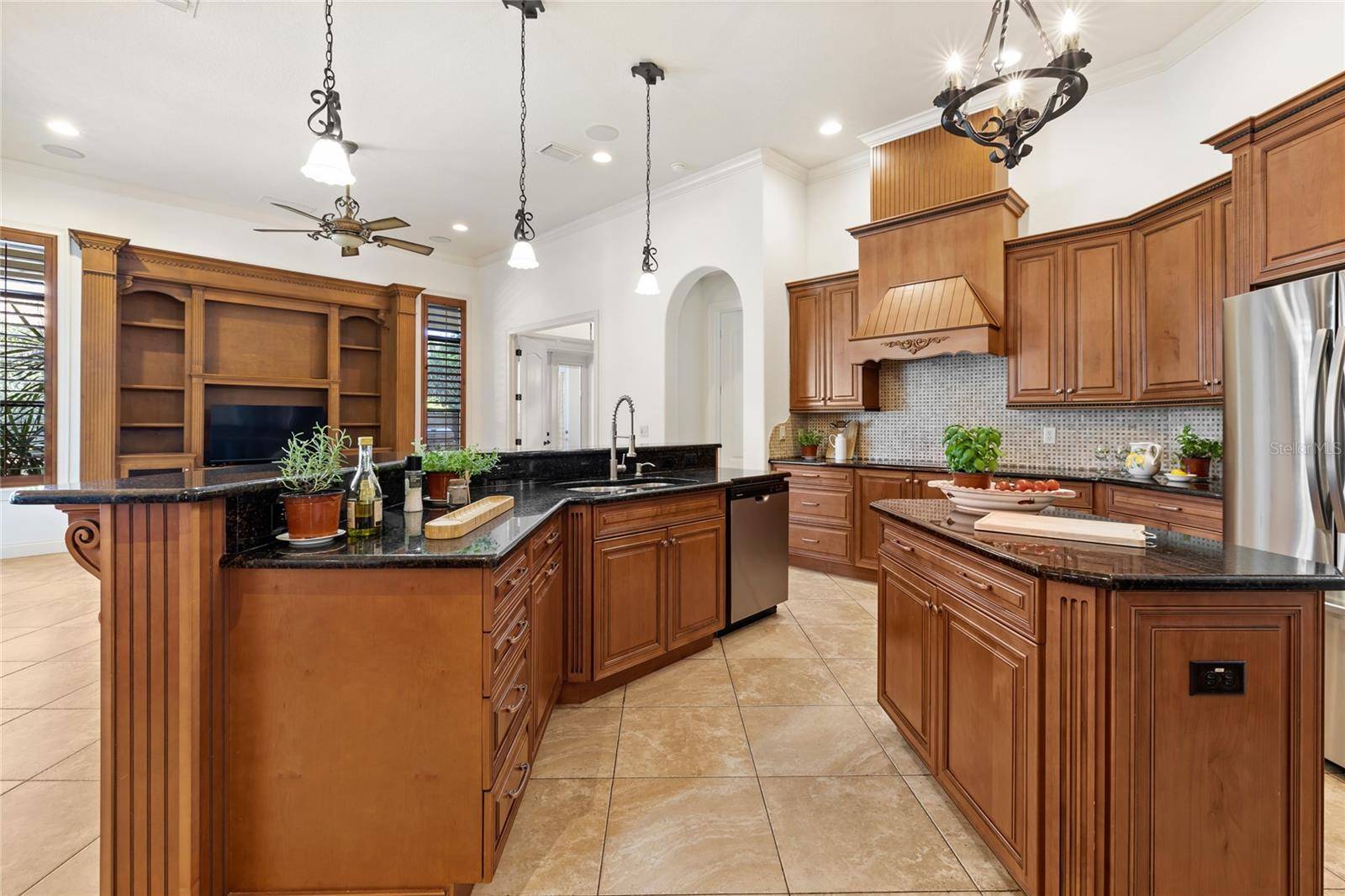 25514 HIGH HAMPTON CIR, Sorrento, FL 32776