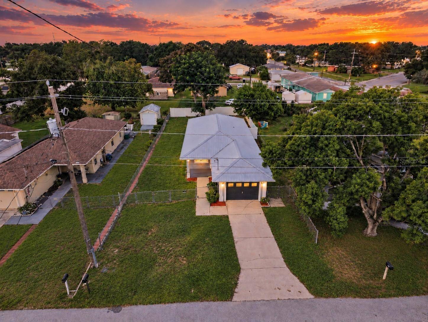 306 WALNUT ST, Auburndale, FL 33823