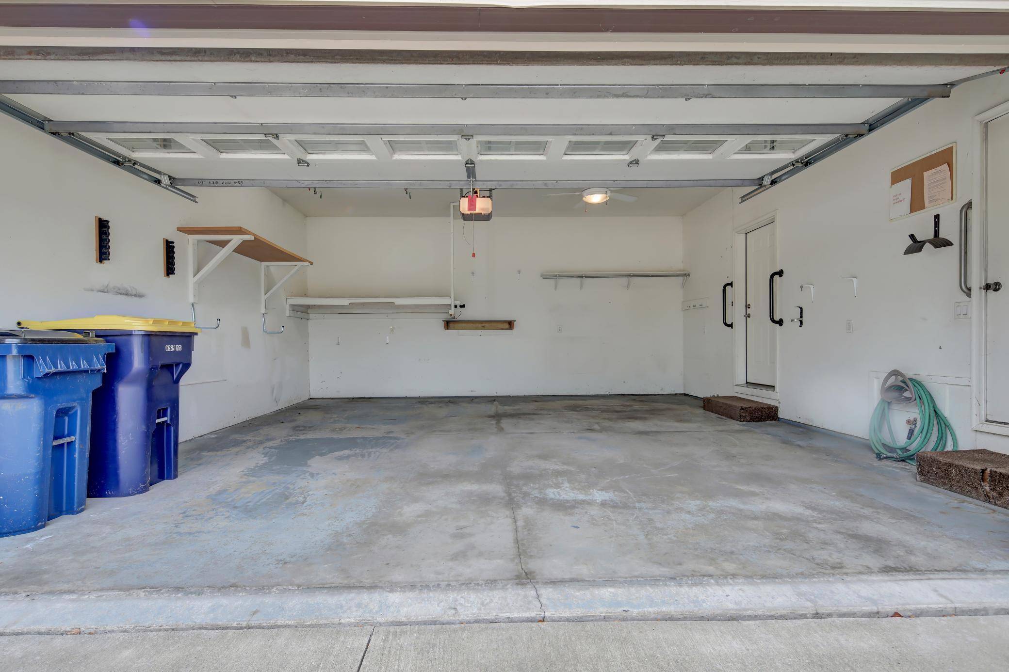 1020 S Oak ST, Lake City, MN 55041