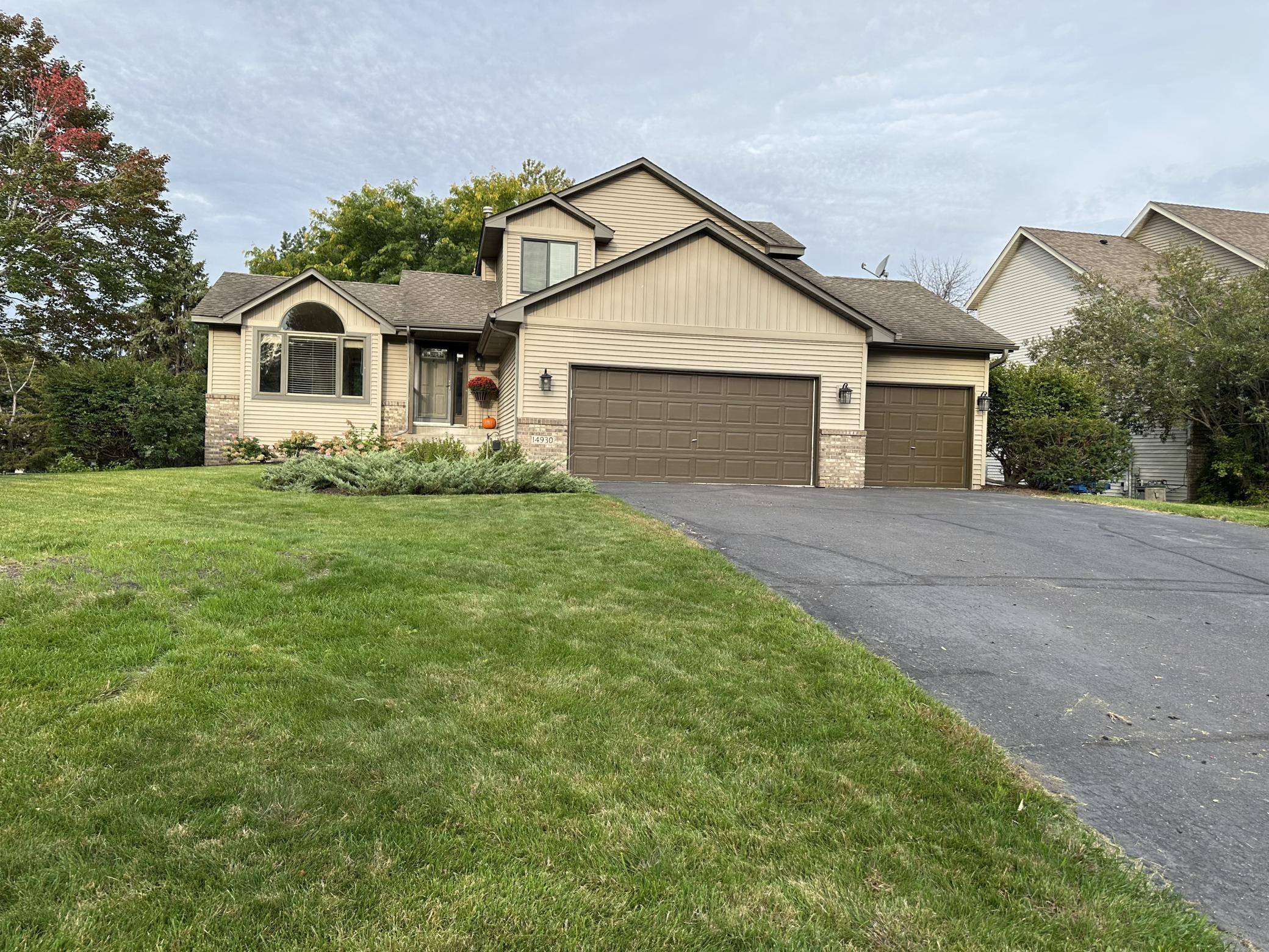 14930 Waco ST NW, Ramsey, MN 55303