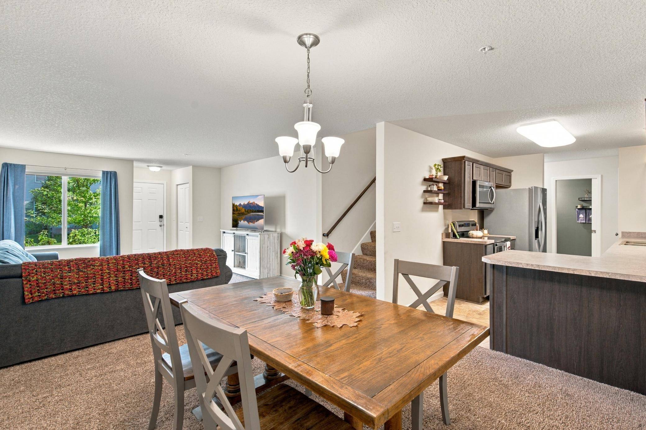 305 Chatum LN, Jordan, MN 55352